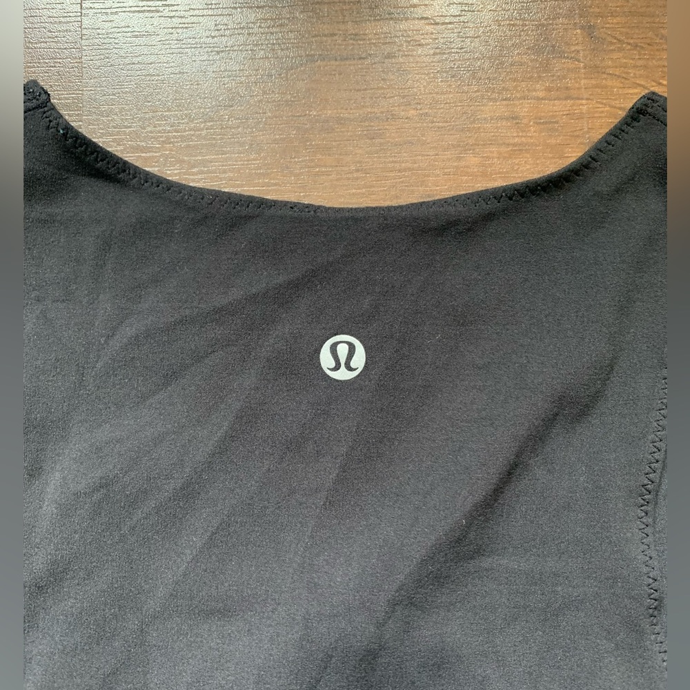 Lululemon Nulu and Mesh Yoga Top Jewel Emboss Black - Picture 6 of 6